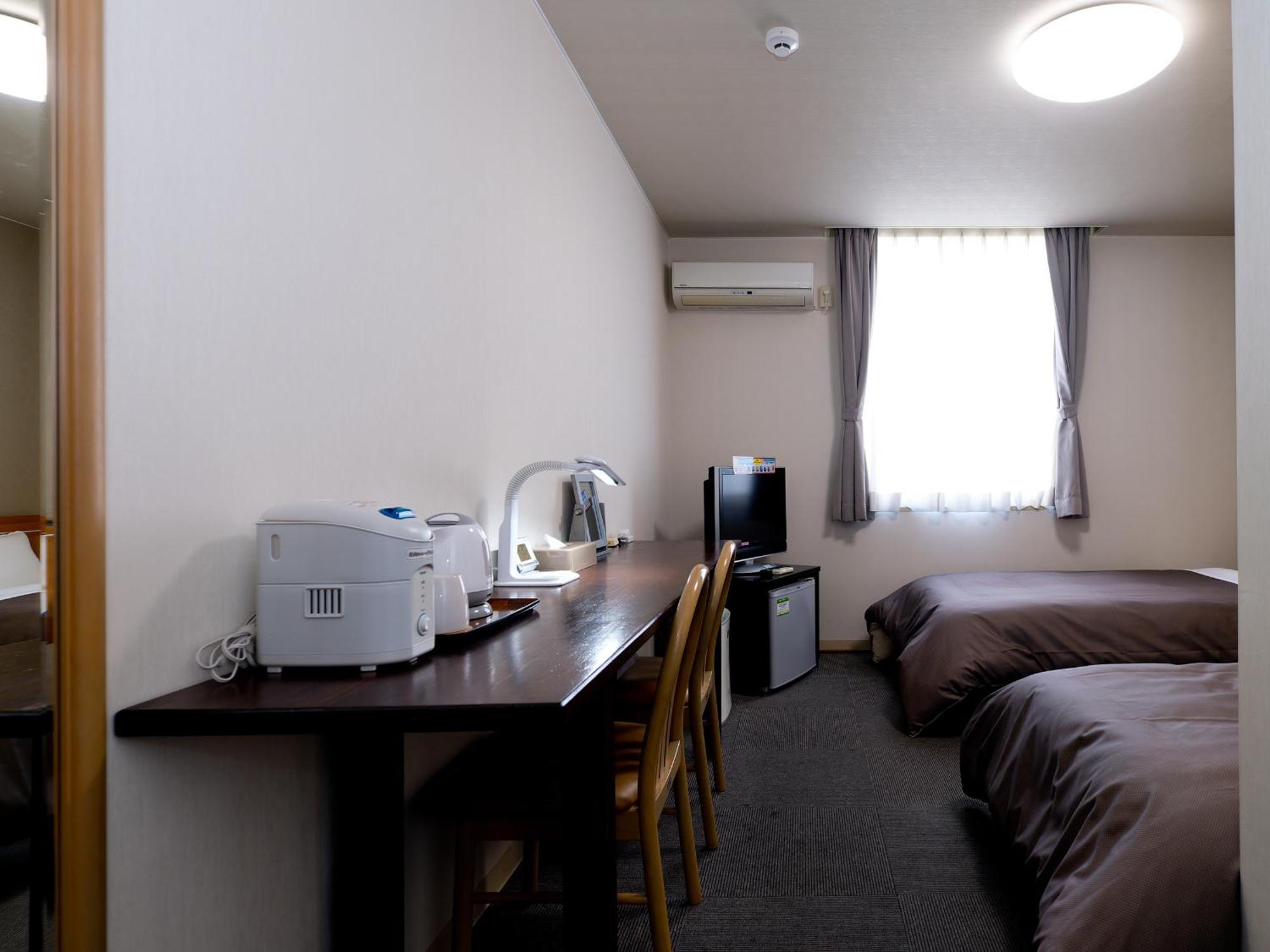 Matsuyama New Grand Hotel Room photo