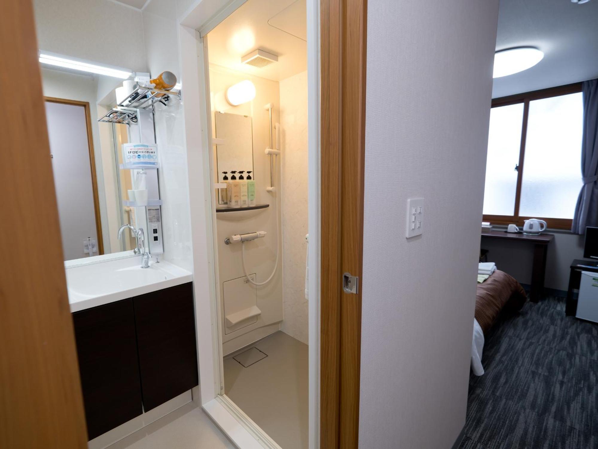 Matsuyama New Grand Hotel Room photo